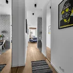 Διαμέρισμα Wlodarzewska - 55m2, Parking, Balcony - By Rentujemy