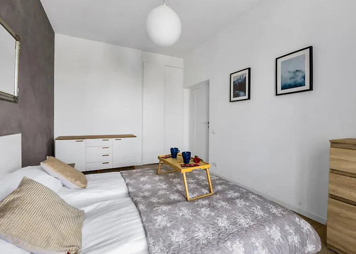 Wlodarzewska - 55m2, Parking, Balcony - By Rentujemy