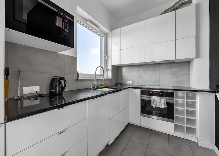 Wlodarzewska - 55m2, Parking, Balcony - By Rentujemy Warszawa