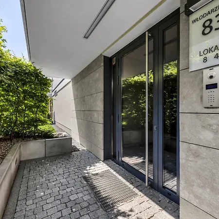 Wlodarzewska - 55m2, Parking, Balcony - By Rentujemy Lägenhet Warszawa