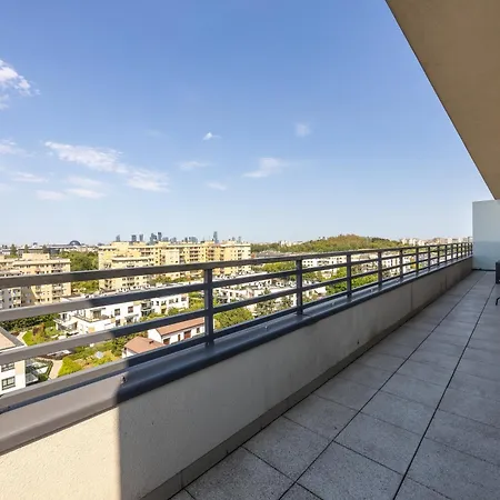 Apartment Wlodarzewska - 55m2, Parking, Balcony - By Rentujemy *